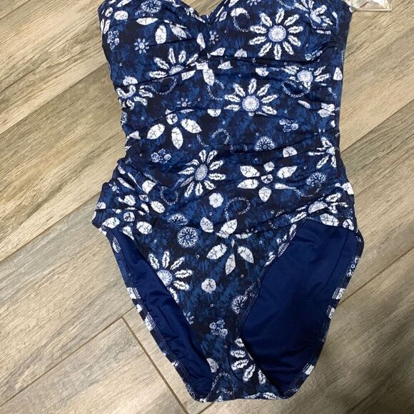 New. Bleu Rod Beattie blue strapless swimsuit. Normally $129. Size 12 - Picture 10 of 14
